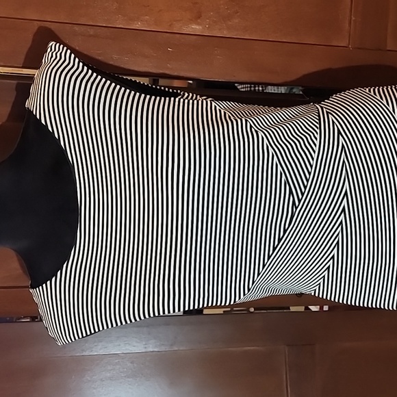 WHBM Black and White Stripe Bandage Sheath Dress Size 10 - Picture 2 of 5